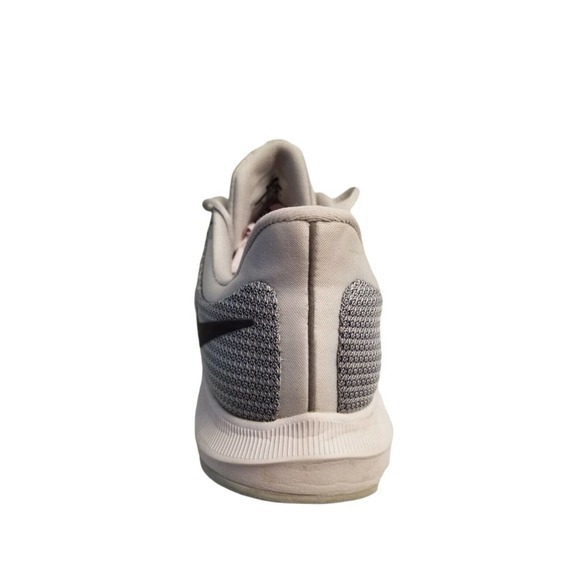 Nike Quest, men's gray, white running shoes Size 12 - Picture 11 of 12